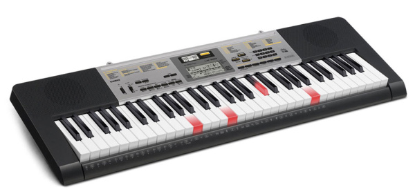 Casio LK-260 Электромузыкальный инструмент,61 динамическая клавиша